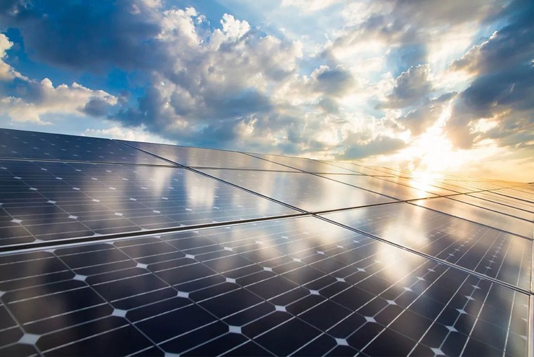 光伏發(fā)電、聚光發(fā)電、光熱太陽能、太陽能光電之間有什么區(qū)別呢
